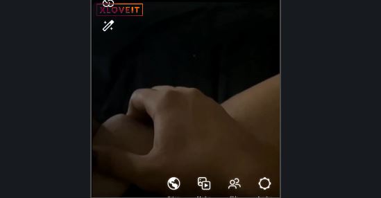 Serenay Okay ifşa Amcığını parmaklıyor dildo mast